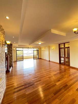 4 Bed Apartment with En Suite in Kileleshwa image 2