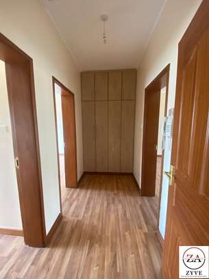 Serviced 3 Bed Apartment with En Suite at Kileleshwa image 5