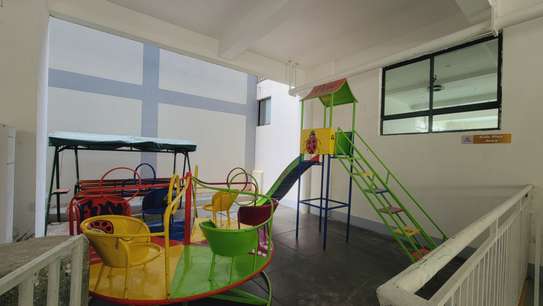2 Bed Apartment with En Suite in Kilimani image 10