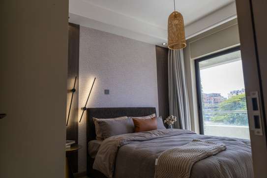 2 Bed Apartment with Swimming Pool at Wood Avenue image 1