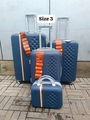 4 in 1 Luxurious Fiber Suitcase image 10