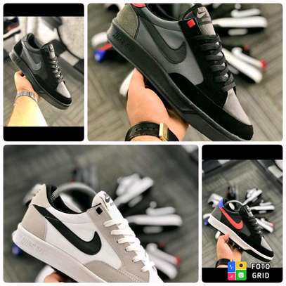 Nike classic sneakers image 1