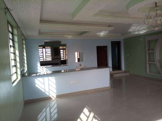 3 Bed House with En Suite at Acacia image 7