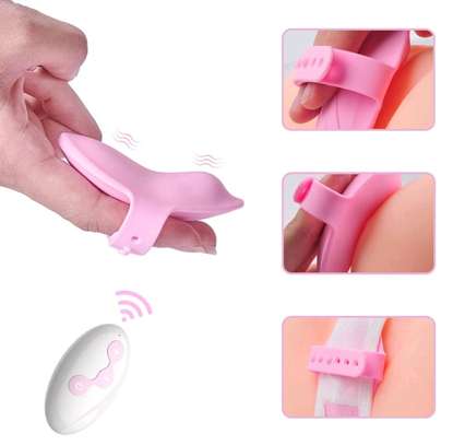 Panty attaching clitoral stimulation vibrator image 1