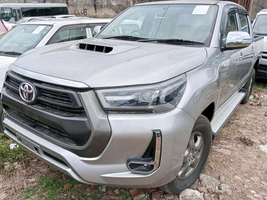 TOYOTA HILUX DOUBLE CABIN 2015 image 9