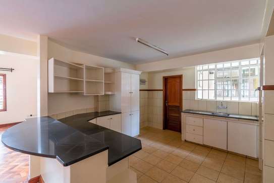 5 bedroom apartment for sale in Kileleshwa image 3