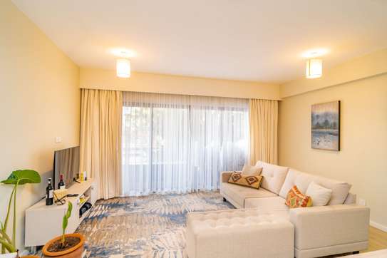 Furnished 2 Bed Apartment with En Suite at Riverside image 11