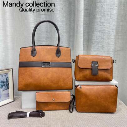classy women 4 in 1 handbags image 3