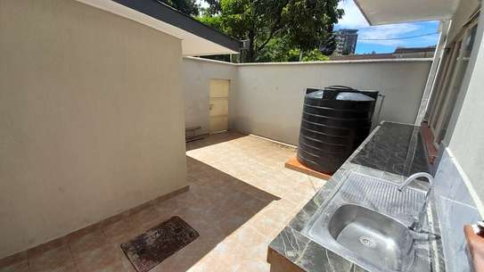 3 Bed Townhouse with En Suite in Westlands Area image 3