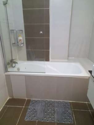 Serviced 2 Bed Apartment with Swimming Pool in Kilimani image 13