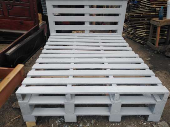 Queen Size Pallets Beds image 2
