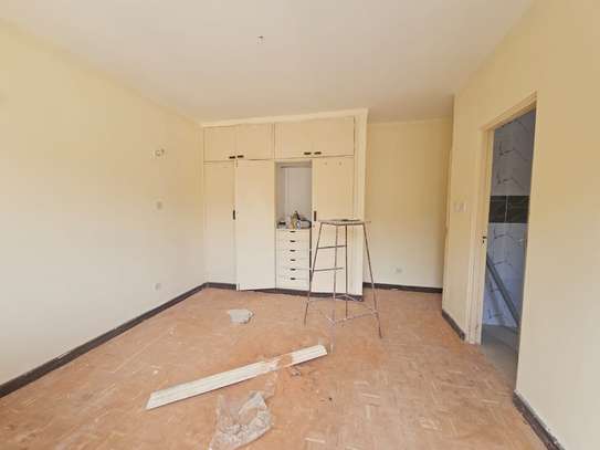 3 Bed Townhouse with En Suite in Westlands Area image 16