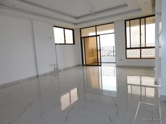 4 Bed Apartment with En Suite at Nyali image 3