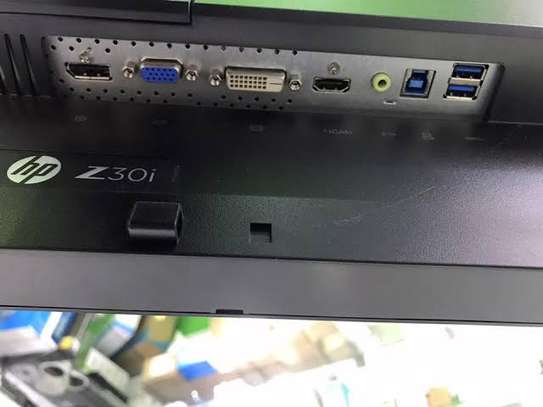 HP MONITOR 30 INCHES HDMI, DISPLAY AND VGA PORT image 2