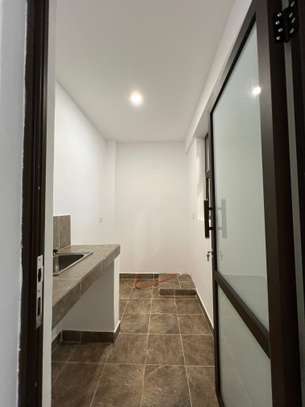 2 Bed Apartment with En Suite in Kilimani image 13