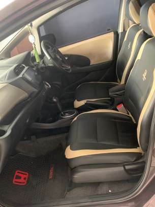 Honda vezel Non hybrid image 2