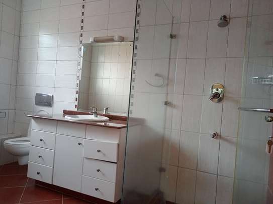 5 Bed Townhouse with En Suite in Lower Kabete image 8