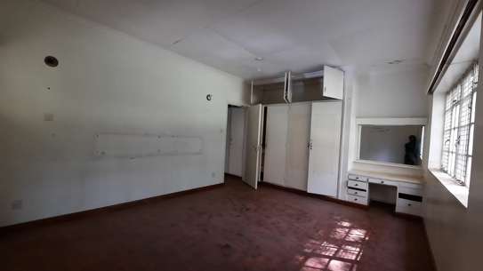 0.5 ac Commercial Property with Fibre Internet at Kileleshwa image 12