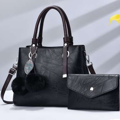 Elegant sizable ladies handbag image 3