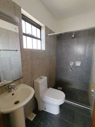 3 Bed Apartment with Gym in Ngong Road image 14