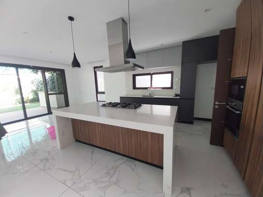 4 Bed Townhouse with En Suite at Peponi Rd image 4