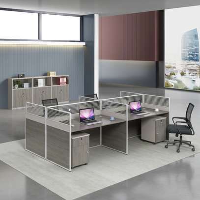 Rectangular 4 Seater Modular Workstation image 1