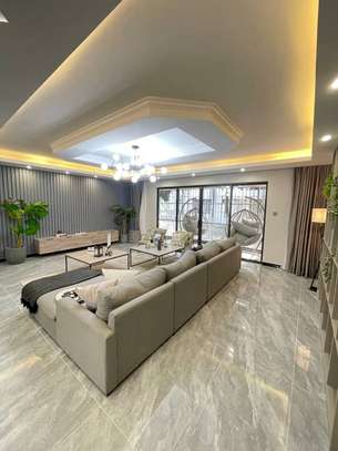 5 Bed Apartment with En Suite in Kileleshwa image 1