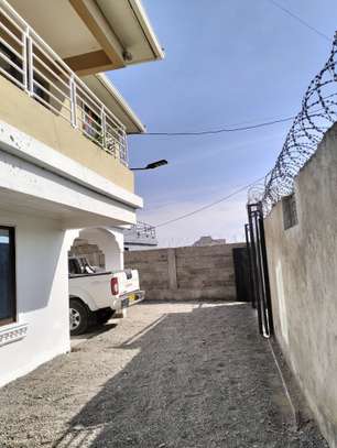 5 Bed Townhouse with En Suite at Ridgemount Court image 19