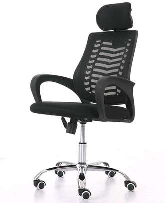 Office chair with a headrest chair image 1