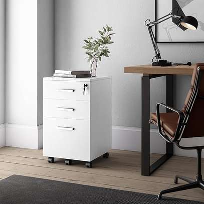 3‑Drawer Mobile File Cabinet in White image 3