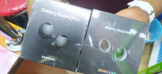 SAMSUNG Galaxy Buds 2 Pro image 2
