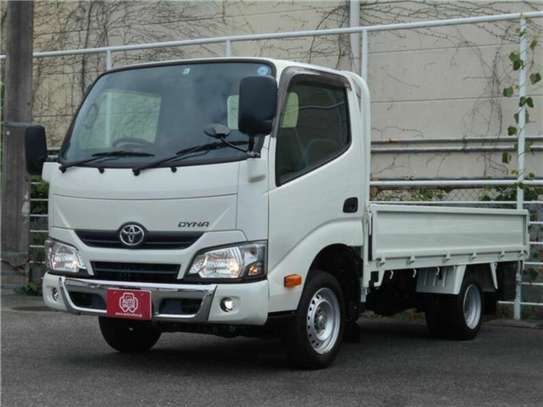 TOYOTA DYNA (MANUAL TRANSMISSION) image 2