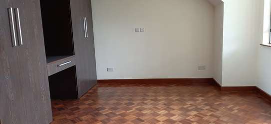 4 Bed Townhouse with En Suite in Lavington image 1