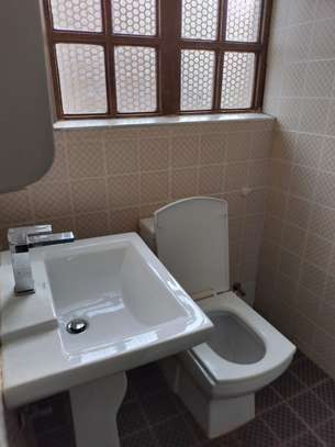 4 Bed Townhouse with En Suite in Runda image 11