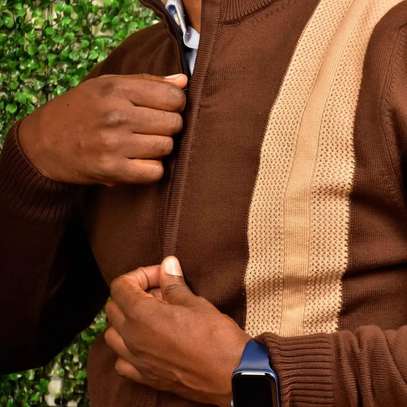 Versatile Men Knit wear, with Zip image 2