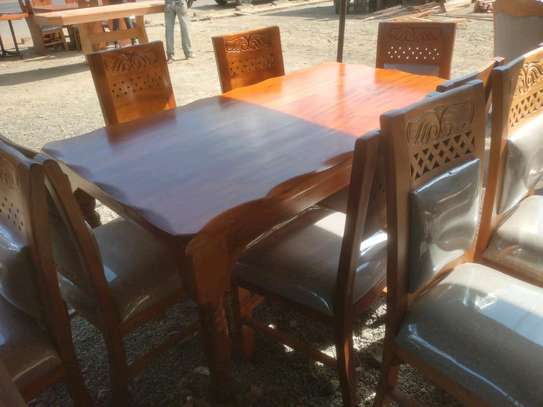 Six Seater Dinning Table image 3