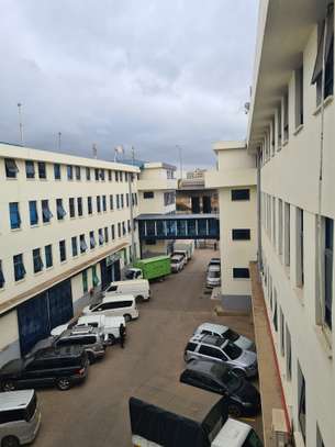 500 ft² Commercial Property with Aircon in Mombasa Road image 9