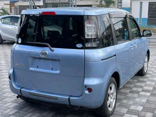 BLUE TOYOTA SIENTA (MKOPO ACCEPTED) image 5