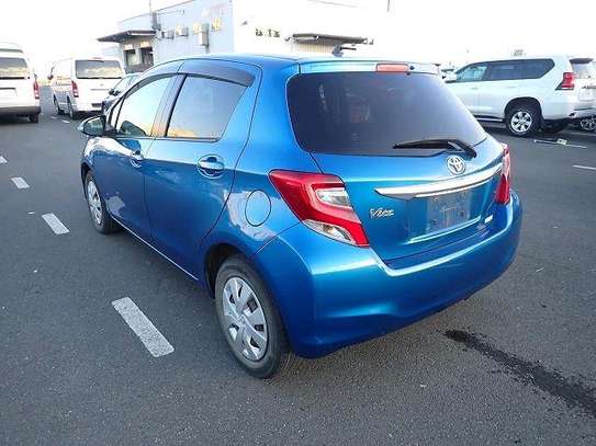 2015 TOYOTA VITZ (MKOPO/HIRE PURCHASE ACCEPTED) image 9