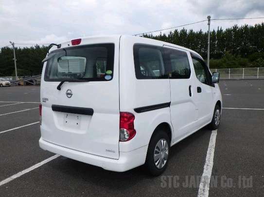 WHITE NISSAN NV200 (MKOPO ACCEPTED) image 3