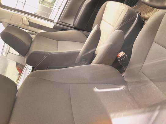 Toyota Esquire 8seater 2016 2wd image 7
