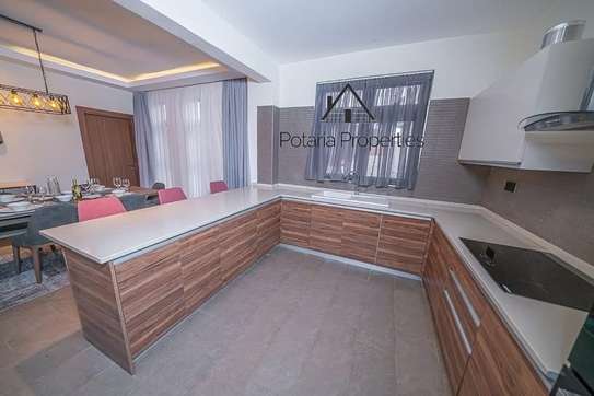 Serviced 3 Bed Apartment with En Suite in Spring Valley image 3