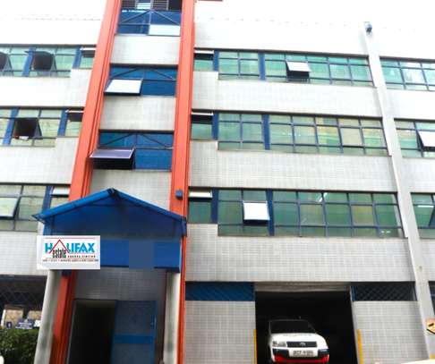 2,000 ft² Office with Service Charge Included in Parklands image 1