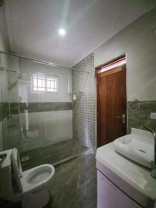 4 BEDROOM ALL ENSUITE APARTMENT TO LET IN WESTLANDS image 4