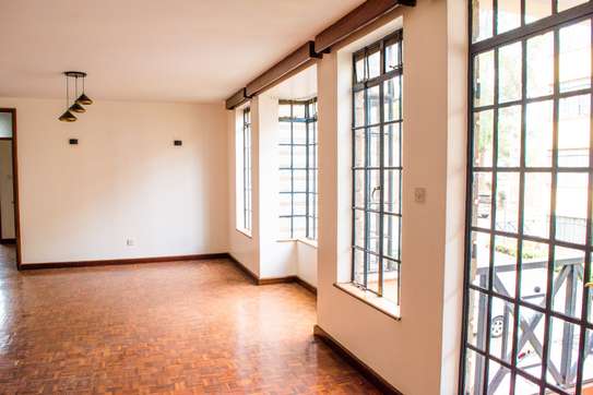 3 Bed Apartment with En Suite in Kileleshwa image 2