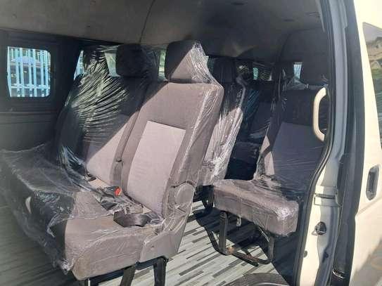 Toyota Hiace 9L Manual Diesel 2018 image 2