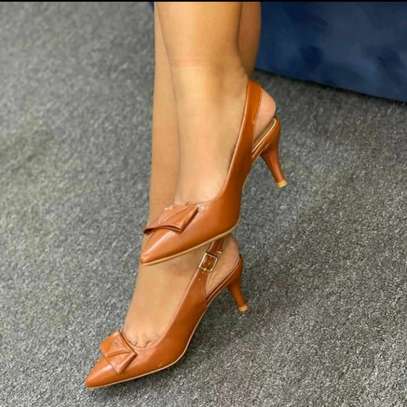 Ladies shoes image 3
