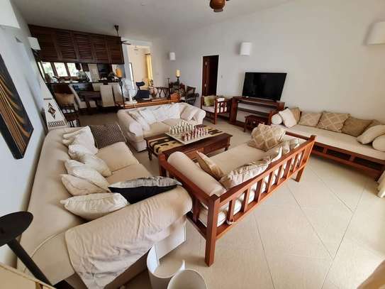 Furnished 3 bedroom apartment for sale in Nyali Area image 12