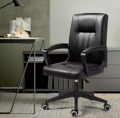 Executive Leather Office Chair image 8