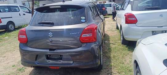 Suzuki Swift 2018 grey image 2
